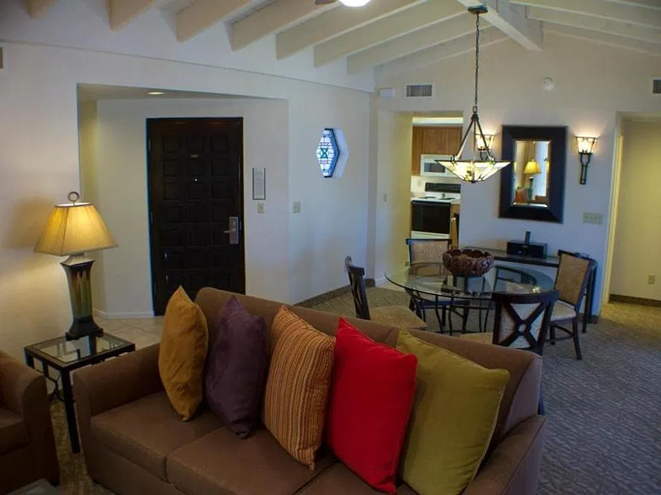 6302 E Camelback Rd #ID1267322P
