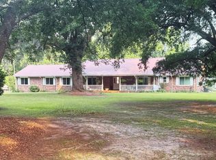 138 Brant Acres Ln, Bonneau, SC 29431