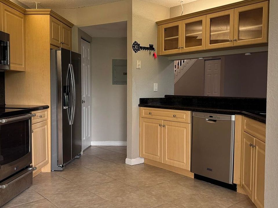 1st image of 9121 W Sunrise Blvd #9121