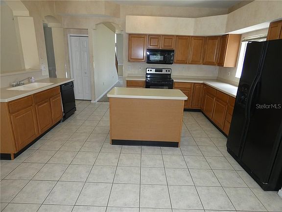 2nd image of 208 Orchard Grove Pl
