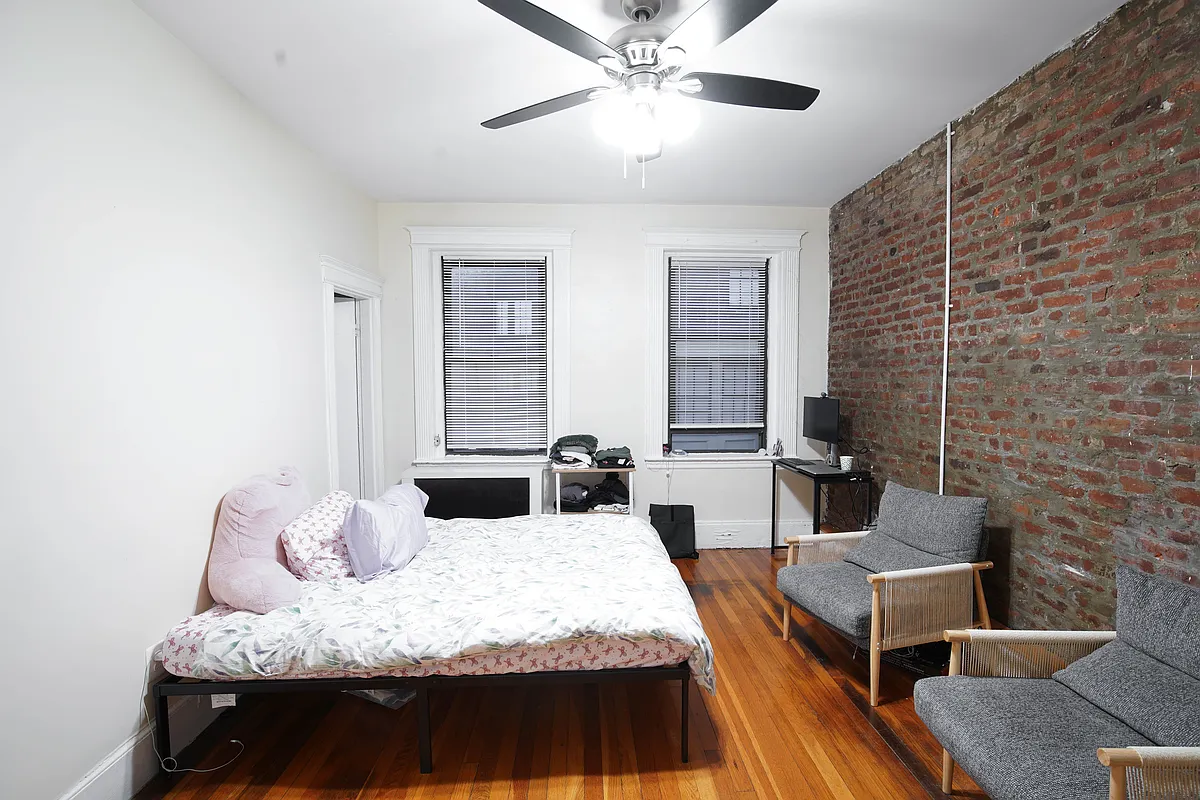 Building Photo - 39 Hemenway St #23A