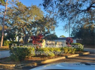 529 Curlew Pl E, Palm Harbor, FL 34683