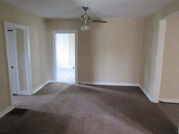 5th image of 1401 E Robinson St