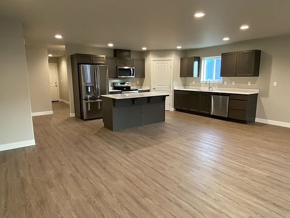 2nd image of 1091 S Newberry Ln
