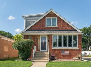 4244 Adeline Dr, Oak Lawn, IL 60453