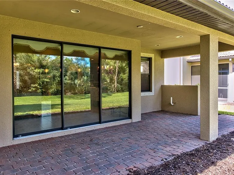 7815 Bucks Run Dr — Photo 27
