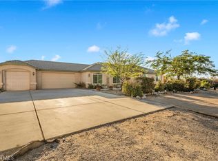 12008 Sierra Vista Rd, Phelan, CA 92371