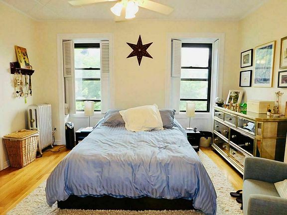 5th image of 393 3rd St APT 3