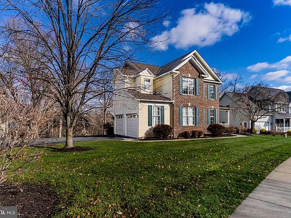 3rd image of 74 Sweet Arrow Dr