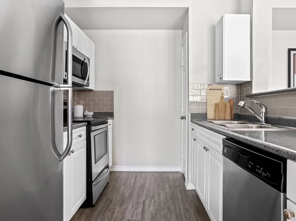 Olympus 7th Street Station