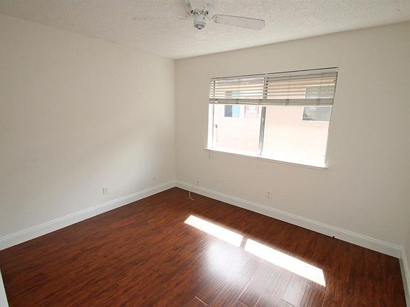 2nd image of 4722 Greenholme Dr APT 3