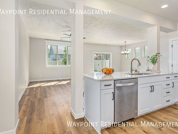 3rd image of 3376 NW 14th Ave