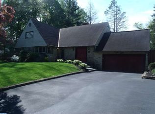 971 Meetinghouse Rd, Jenkintown, PA 19046