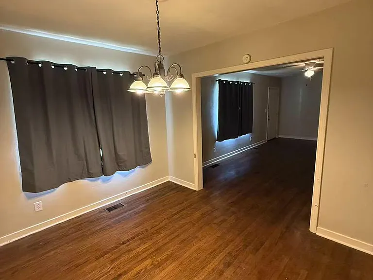 4420 Woodland Ave — Photo 5