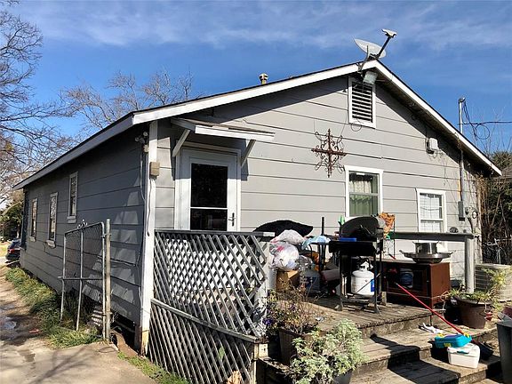 5th image of 2726 Gladstone Dr