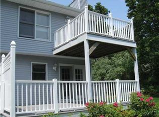 40 Old Hopkinton Rd, Westerly, RI 02891