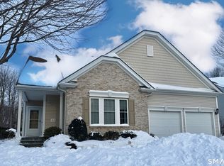 Village At Oxford Green, Oxford, CT 06478