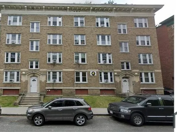 236 Locust St #2R, Springfield, MA 01108