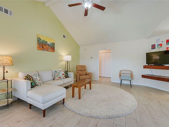 5th image of 501 Riggs St