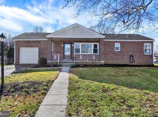 2090 Sycamore Rd, York, PA 17408