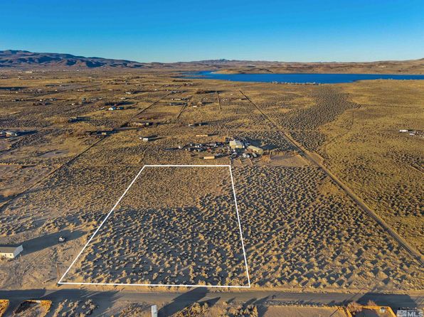 3360 E 4th St, Silver Springs, NV 89429