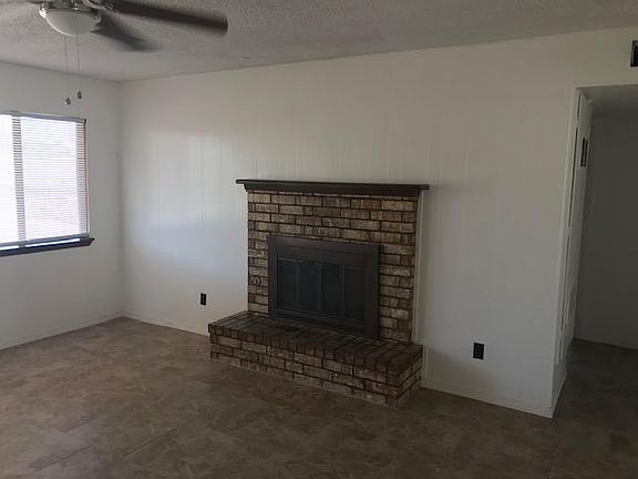 3rd image of 10541 Palomino St
