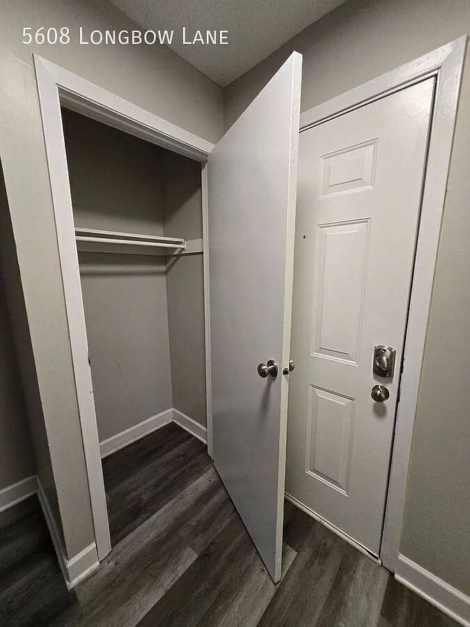 Recently Updated Beautiful Town Home in Dublin School District! — Photo 2