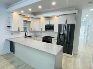 1822 Astoria Park S #1, Astoria, NY 11102