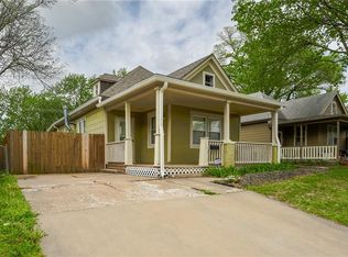1103 N 13th St, Leavenworth, KS 66048