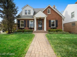 210 N 8th Ave, Des Plaines, IL 60016