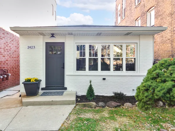 2423 W Thomas St, Chicago, IL 60622