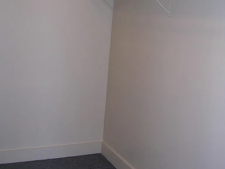 3016 Wurtele Ave — Photo 2