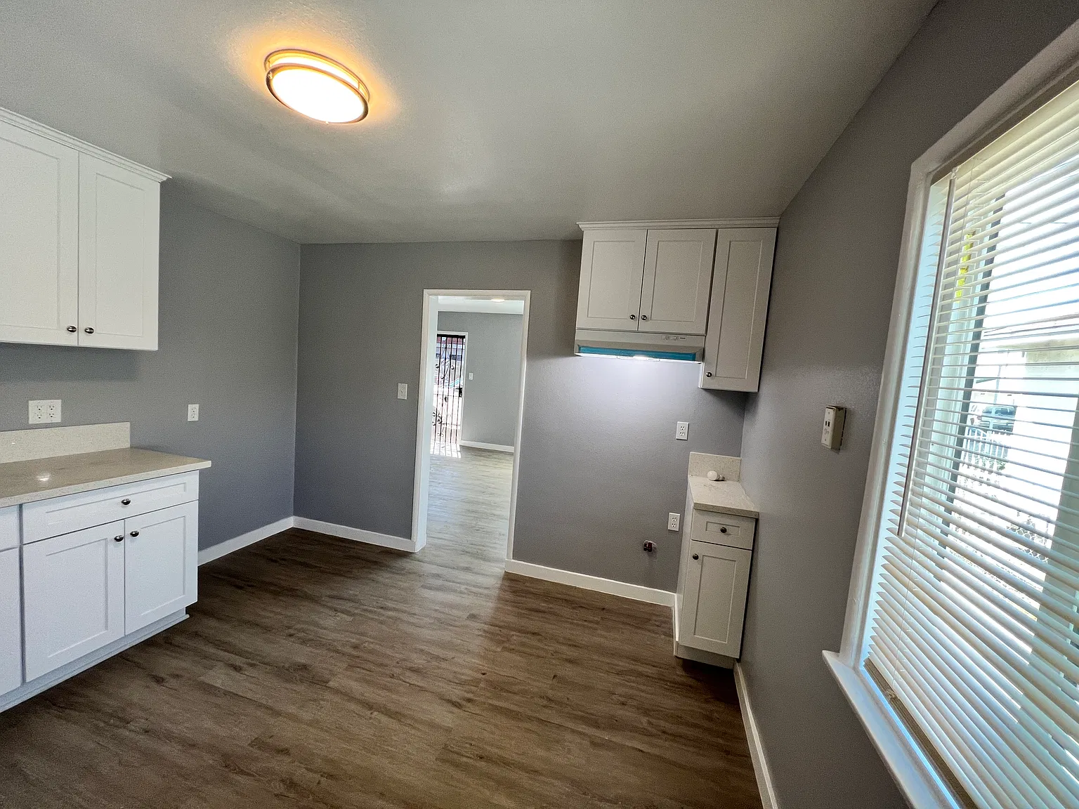 2 bed, 900 sqft, $2,395 — Photo 4
