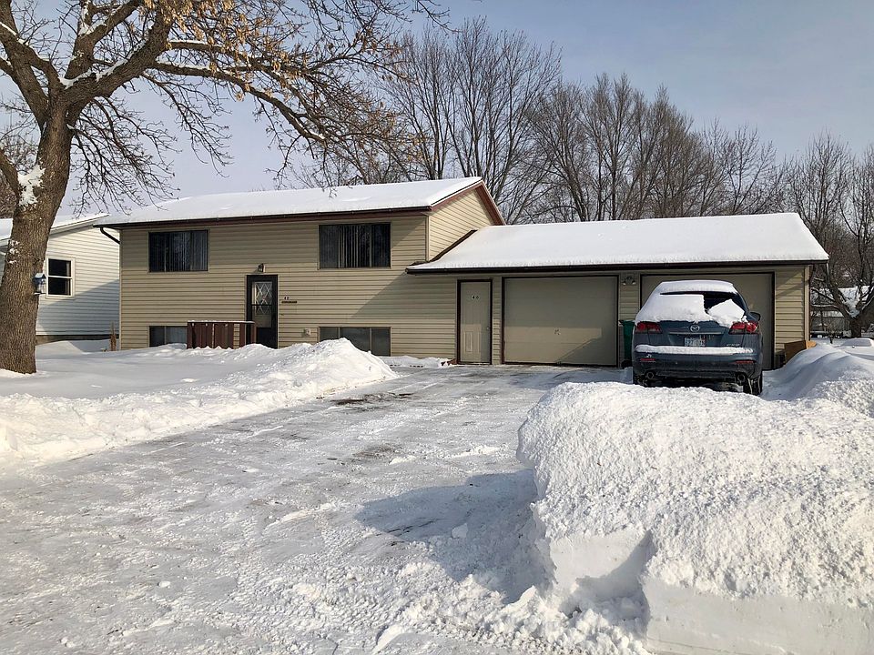 1st image of 40 Westview Dr