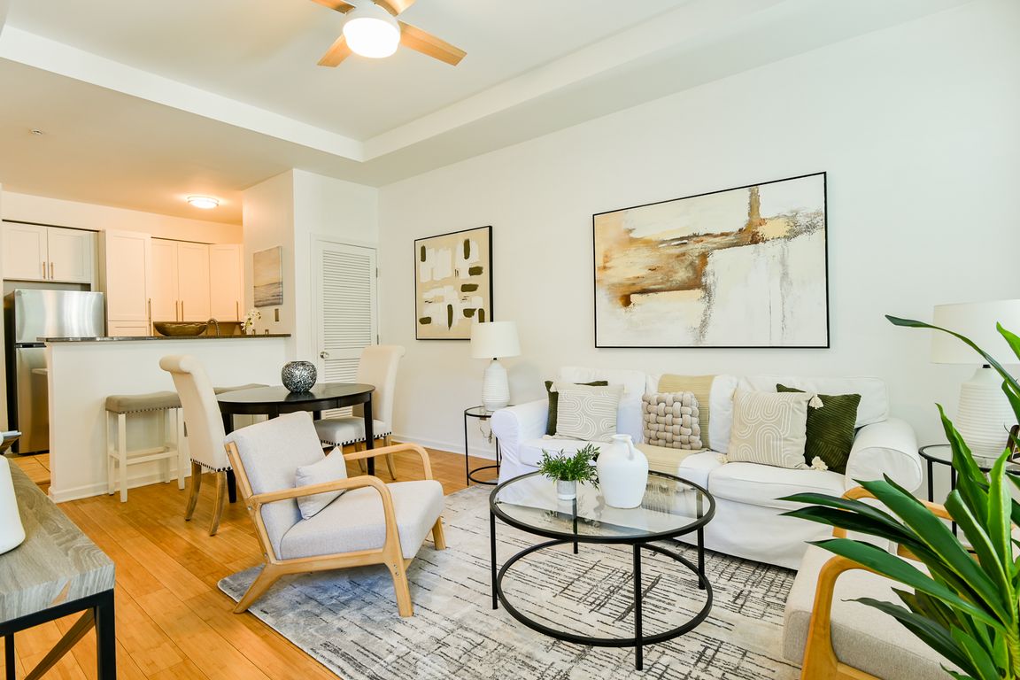 next background image