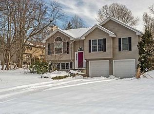 40 Jill Ln, Cheshire, CT 06410