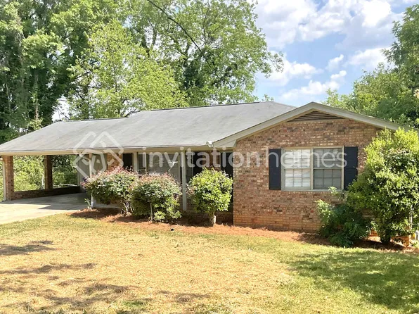 2424 Martin Luther King Jr Blvd, Gainesville, GA 30501