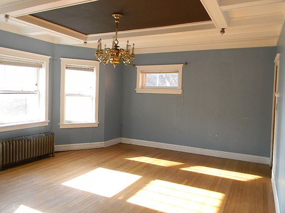 2nd image of 7030 S Bennett Ave