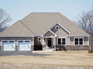 9 Majestic Ave, Pelham, NH 03076