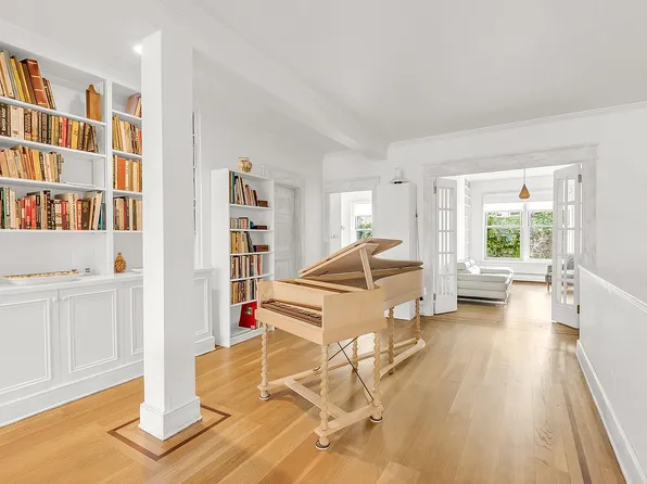 676 Union St, Brooklyn, NY 11215