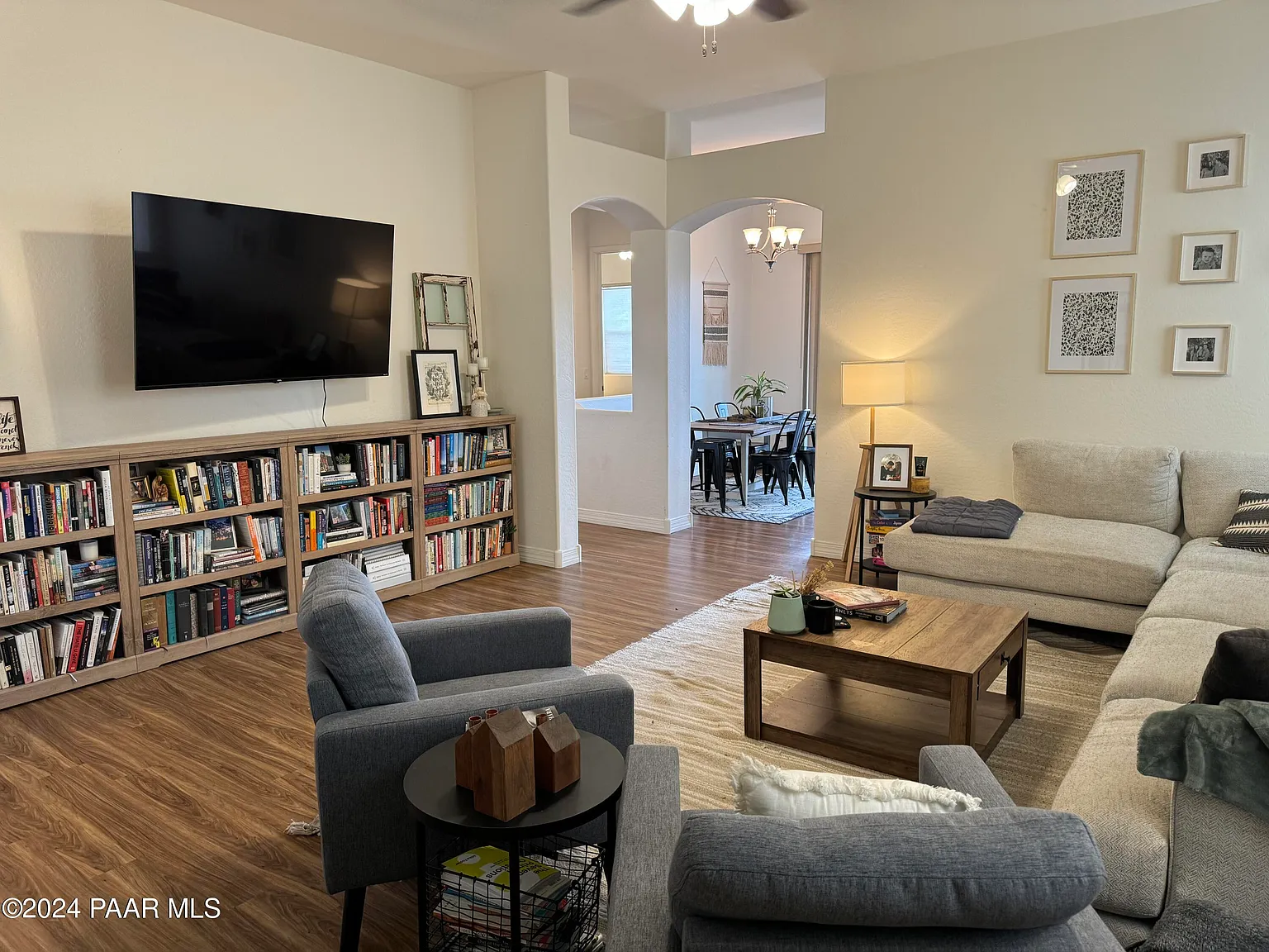 3 bed, 2.0 bath, 1435 sqft, $2,499 — Photo 3