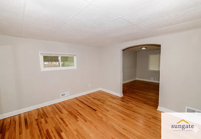 3427 N Point Rd — Photo 3