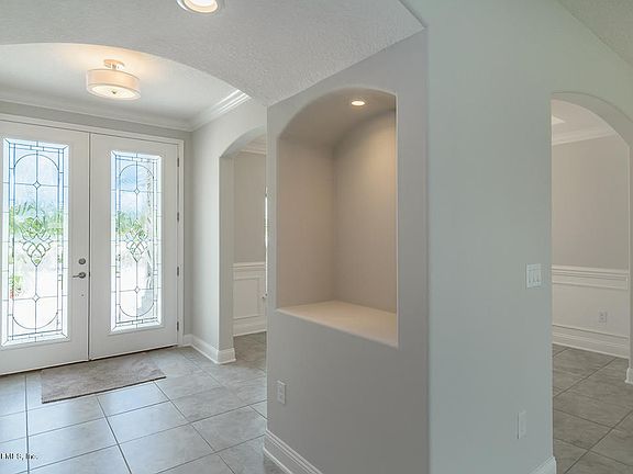 5th image of 141 Atlanta Dr