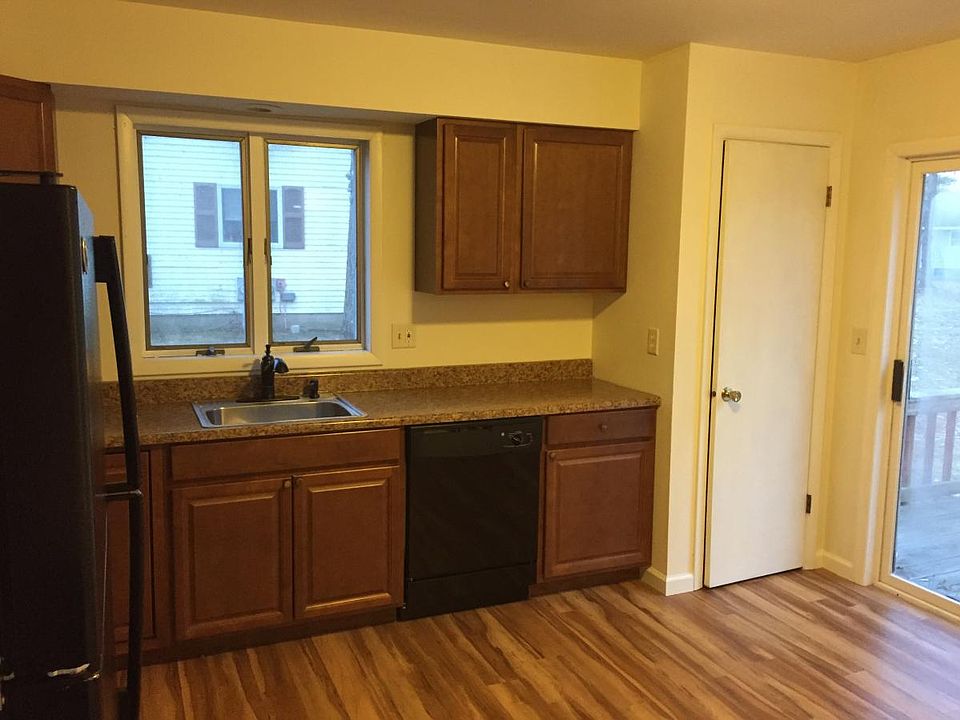 1st image of 17 Dublin Dr #A