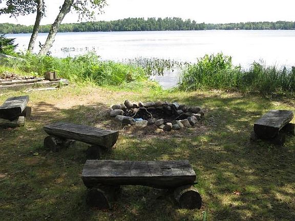 4th image of 1029 S Gunlock Lake Ln