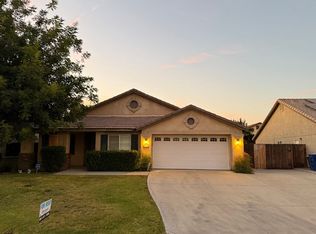 9412 Manihiki Ave, Bakersfield, CA 93311
