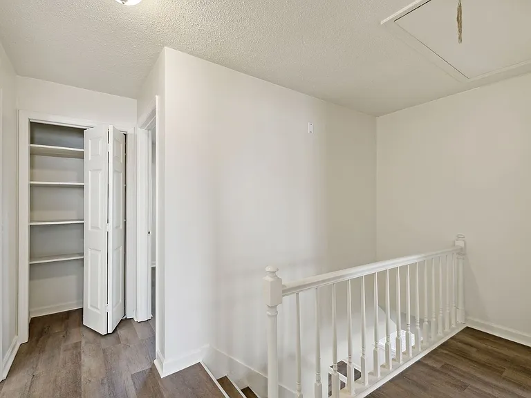 1421 Huntington Dr — Photo 17