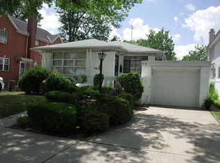 5306 Francis Lewis Blvd, Flushing, NY 11364