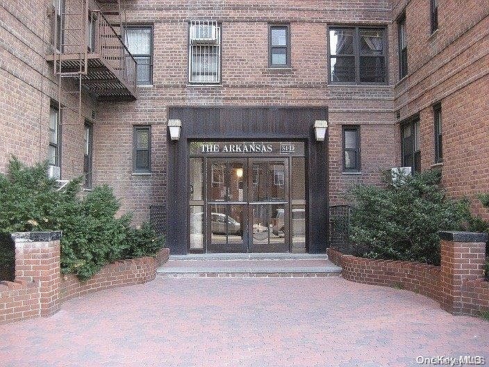 1st image of 84-19 51 Avenue #3D