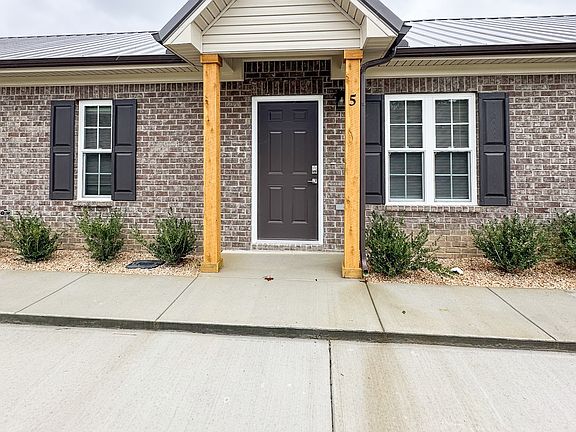 3rd image of 74 Nichols Dr #2